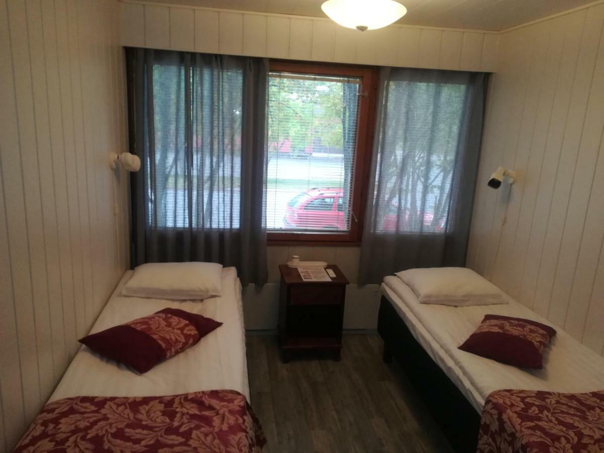 Hotelli Pogostan Hovi Ilomantsi エクステリア 写真